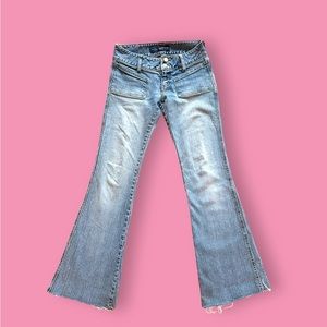 ✮ 2000s low rise light wash flare jeans  ✮